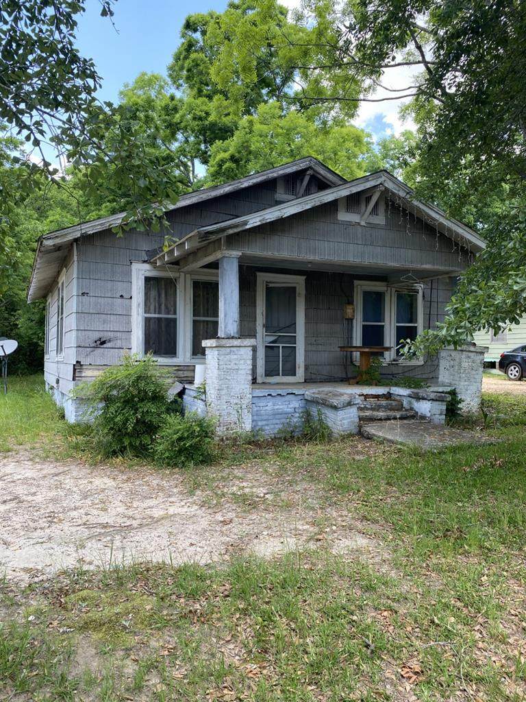 823 Webb Road - Photo 1
