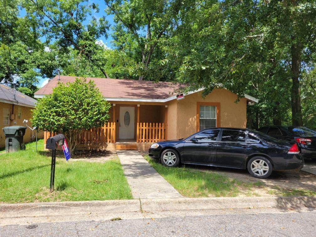 719 Price Street - Photo 1