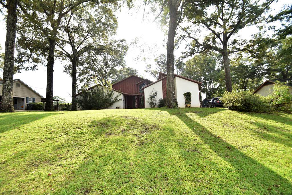 103 Liveoak Drive - Photo 1
