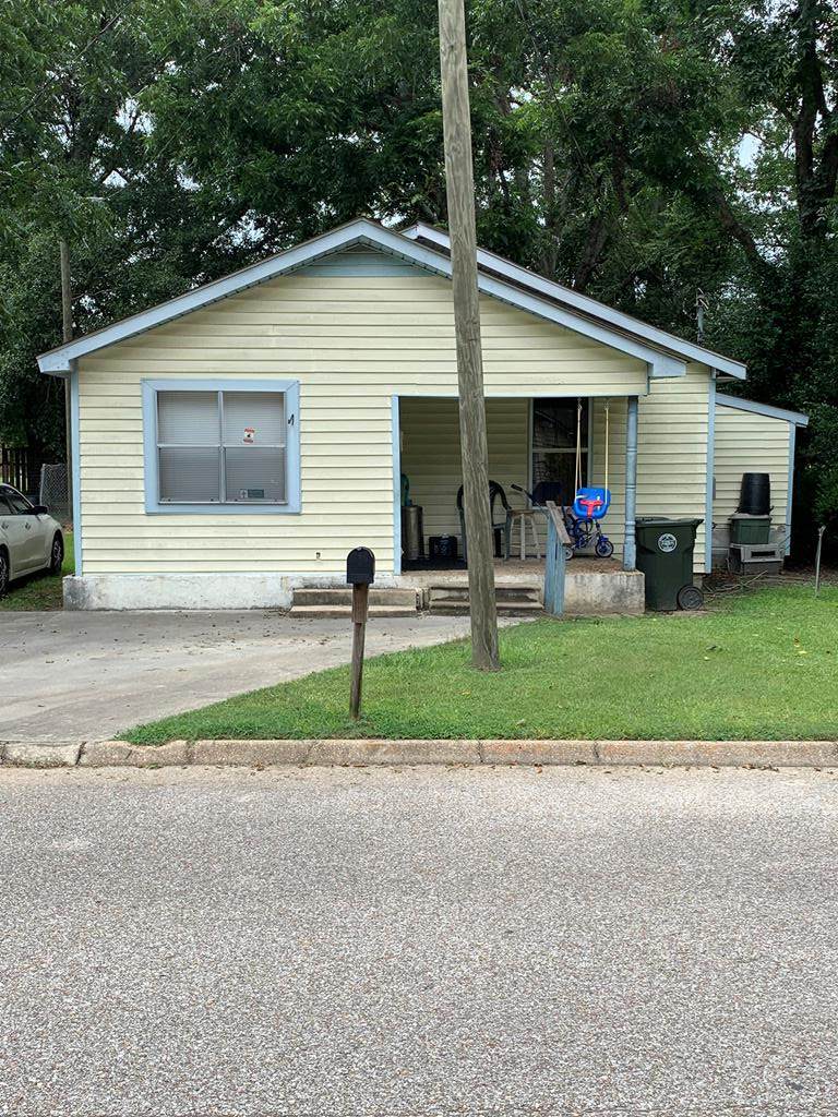 213 Ollie Glass Ave - Photo 1