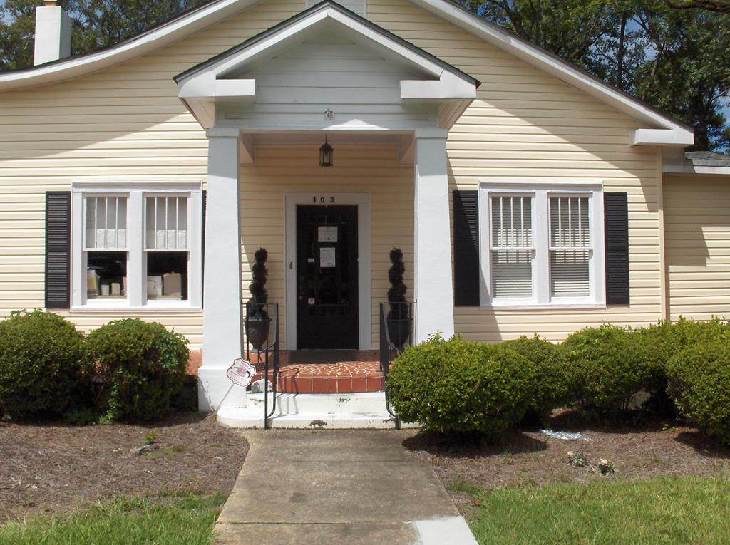 105 Pariton Avenue - Photo 1