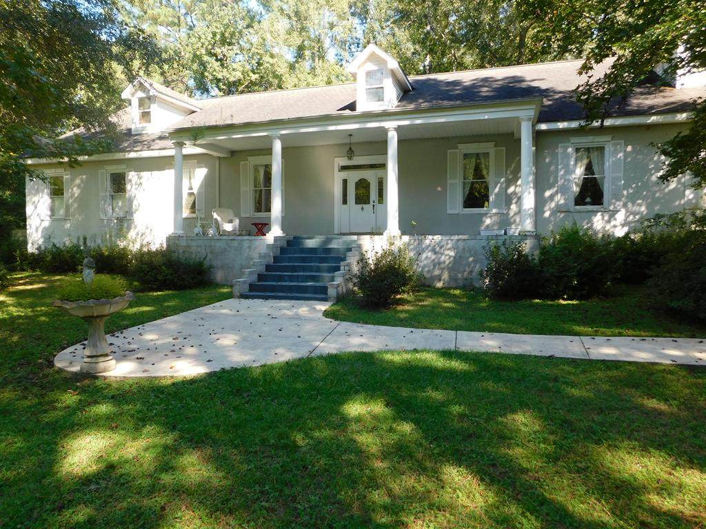 610 Fairway Dr. - Photo 1