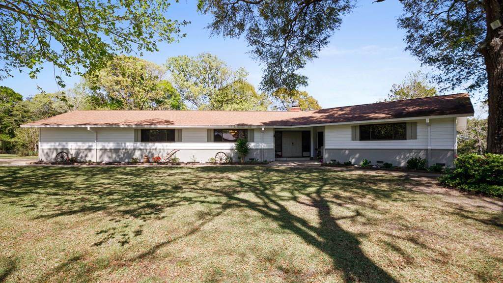 692 Pebble Rd. - Photo 1