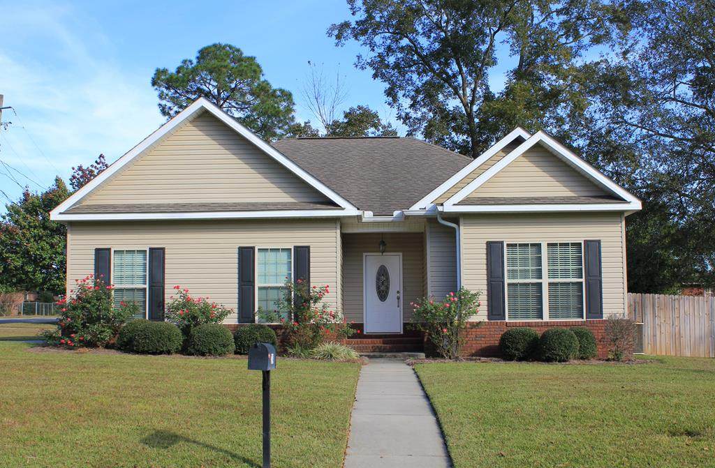 124 Forest Avenue - Photo 1