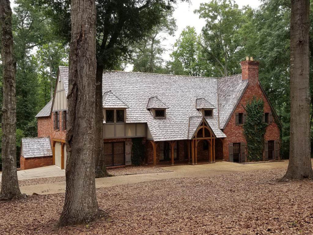 3106 Foxridge Rd - Photo 1