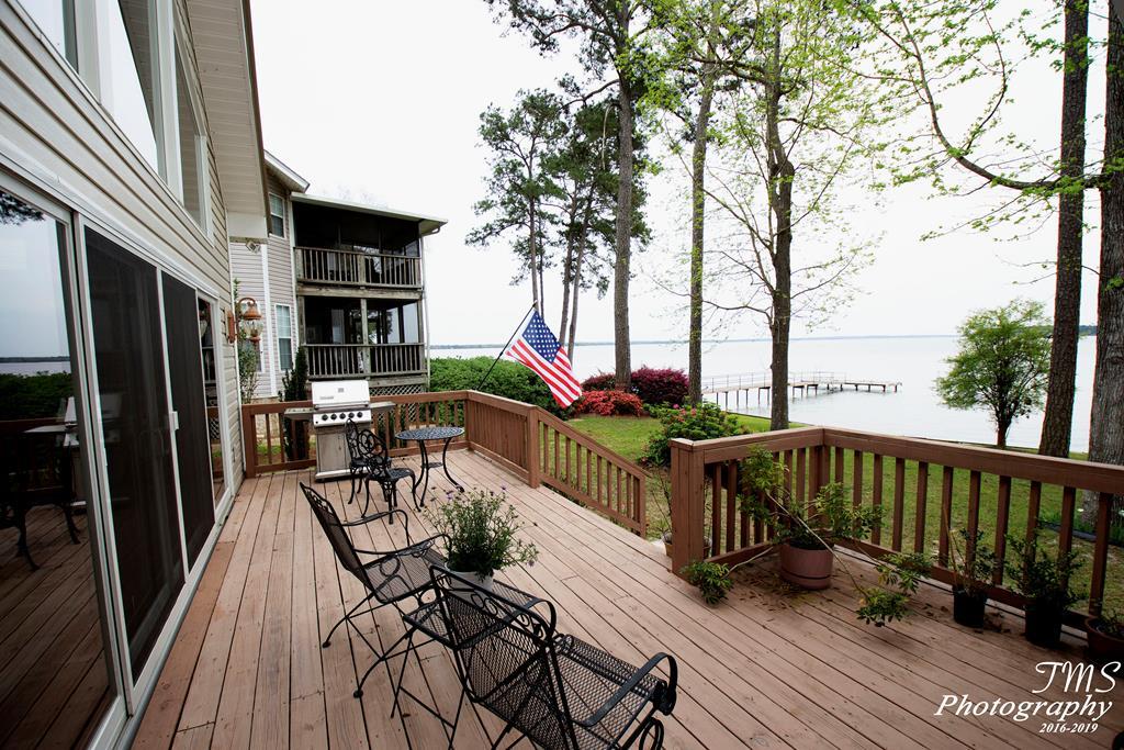 1613 Lake Front Drive - Photo 1
