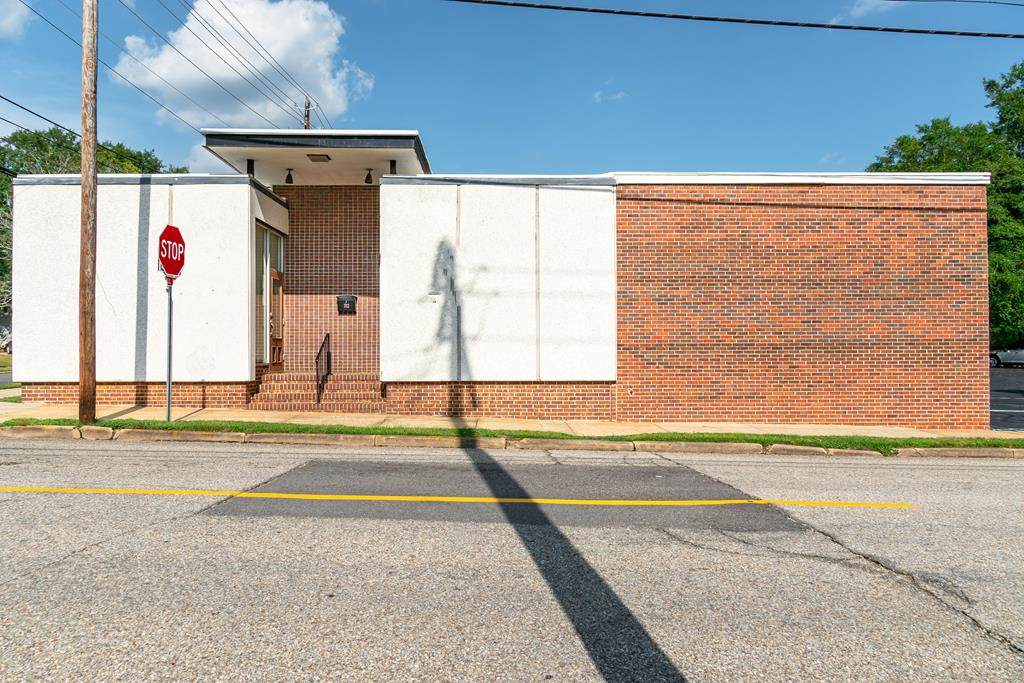 212 Lena Street - Photo 1