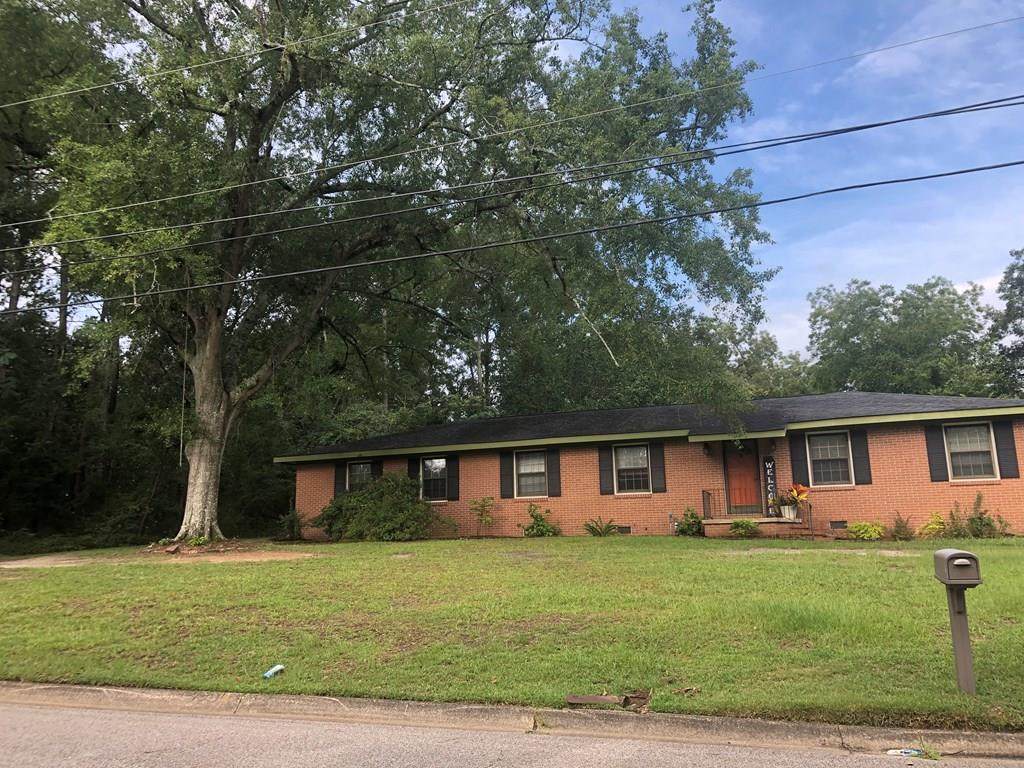702 Pinecrest Drive - Photo 1