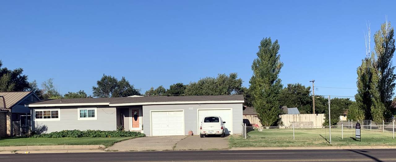 1104 Maddox - Photo 1