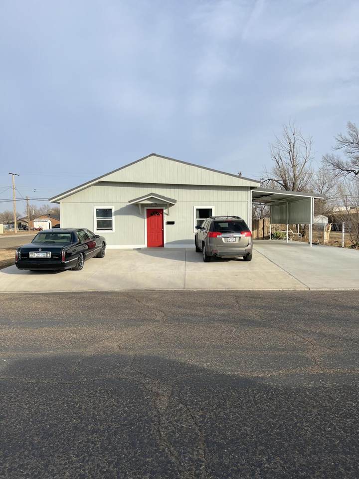 601 Klein Ave - Photo 1
