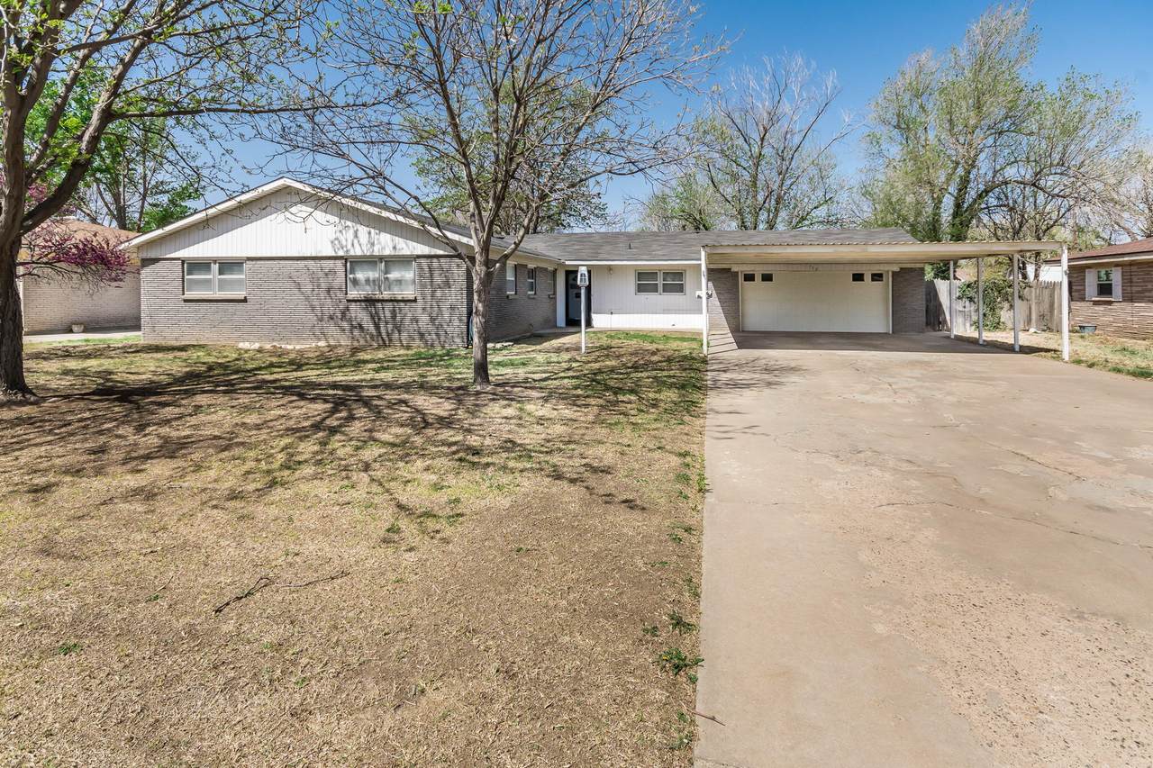 113 Armstrong Ave - Photo 1