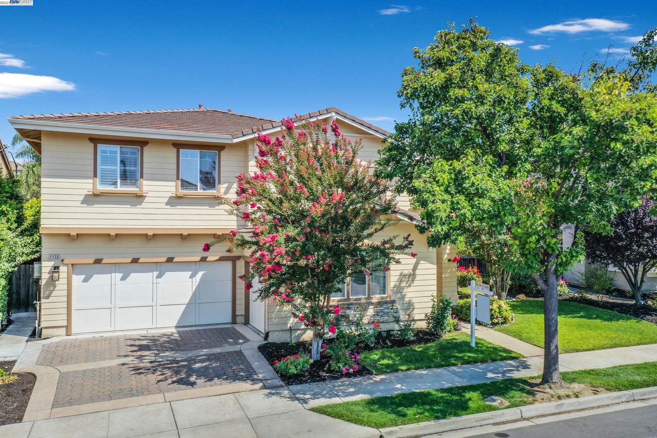 2530 Tamworth Ln - Photo 1