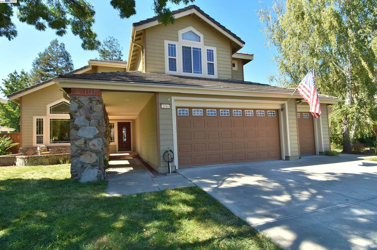 1916 Palmer Dr - Photo 1