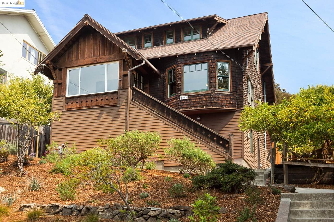 1053 Oxford St - Photo 1