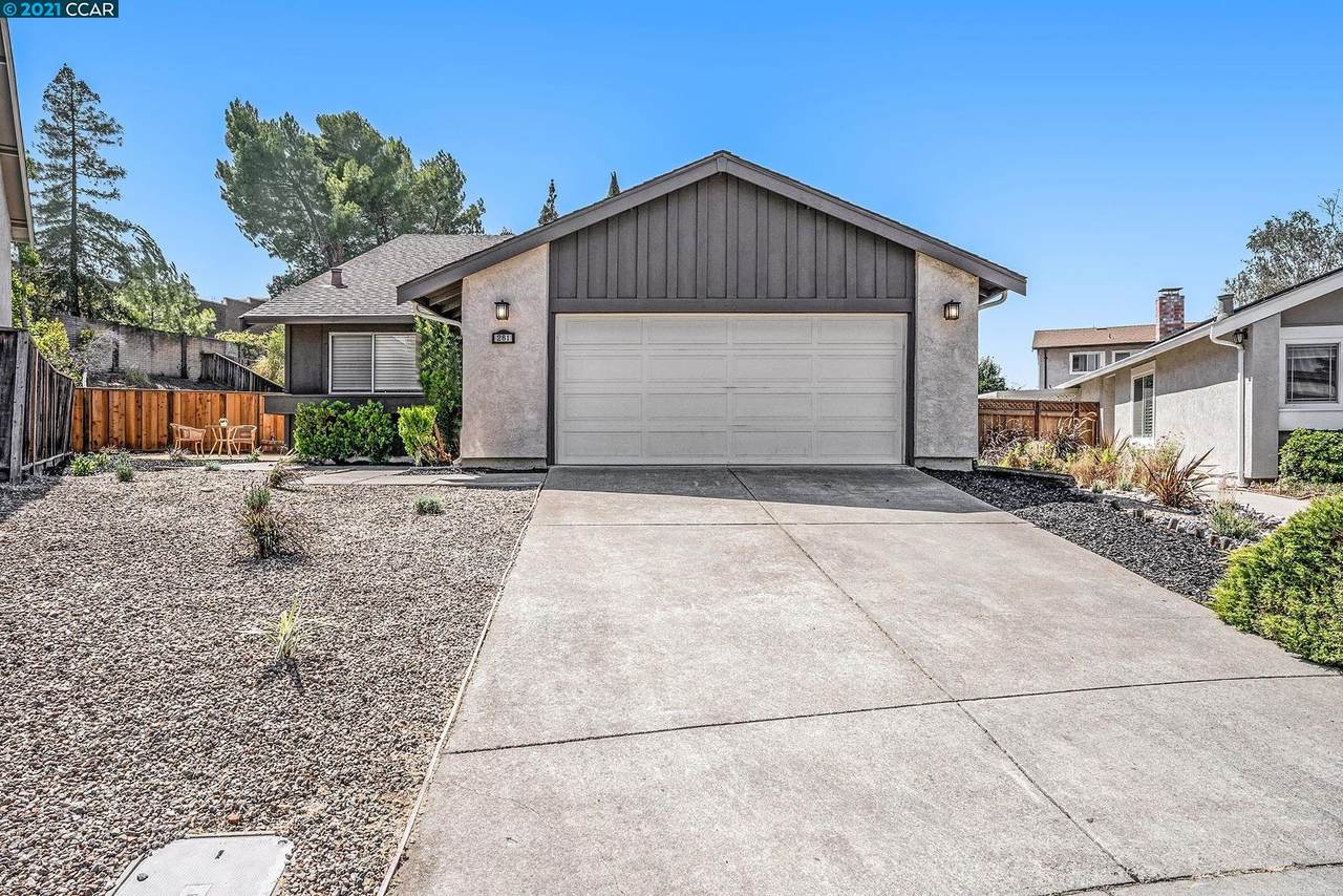 281 Riverwood Cir - Photo 1