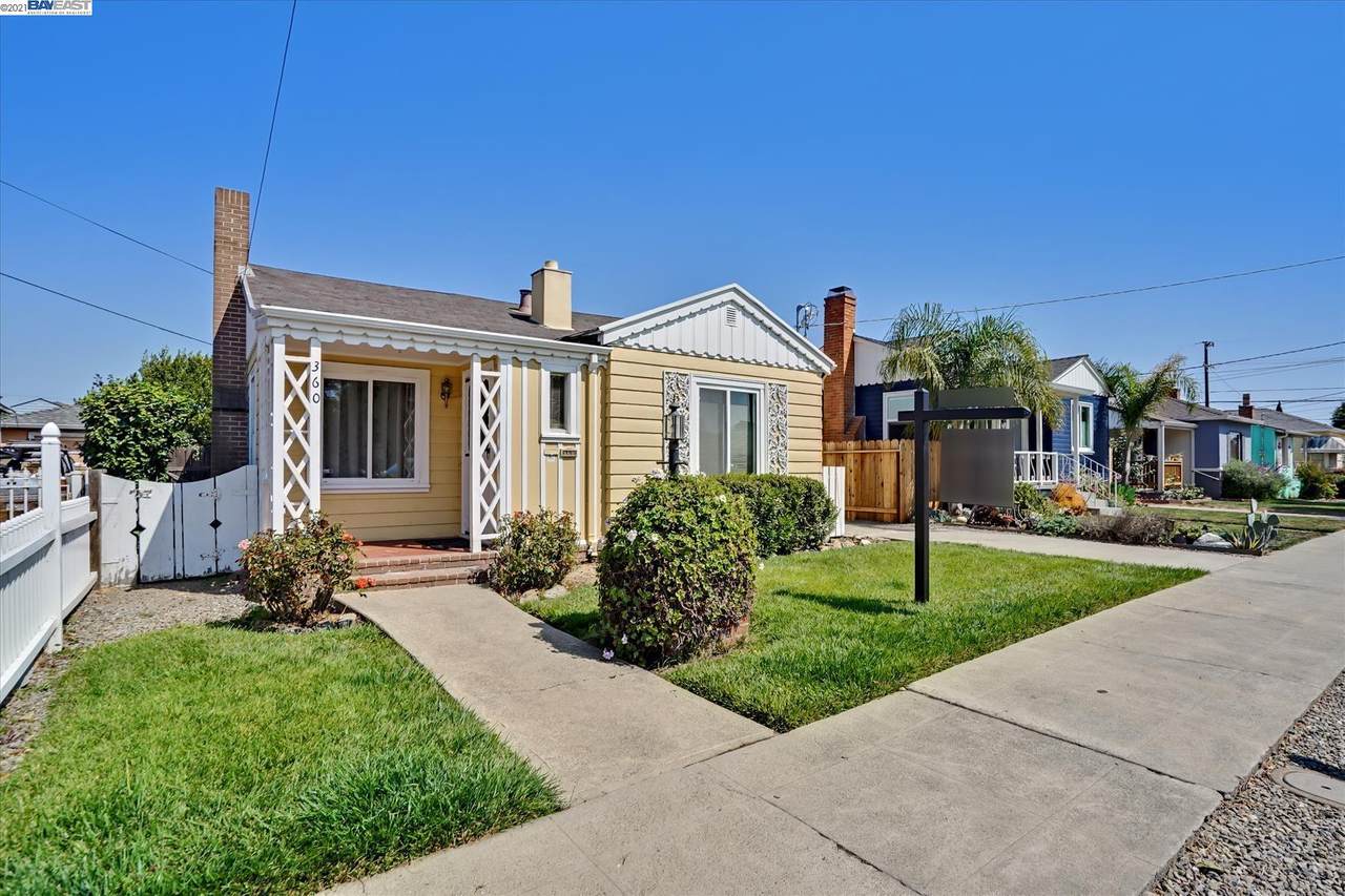 360 Pershing Dr - Photo 1