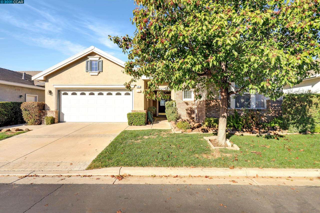 225 Upton Pyne Dr - Photo 1
