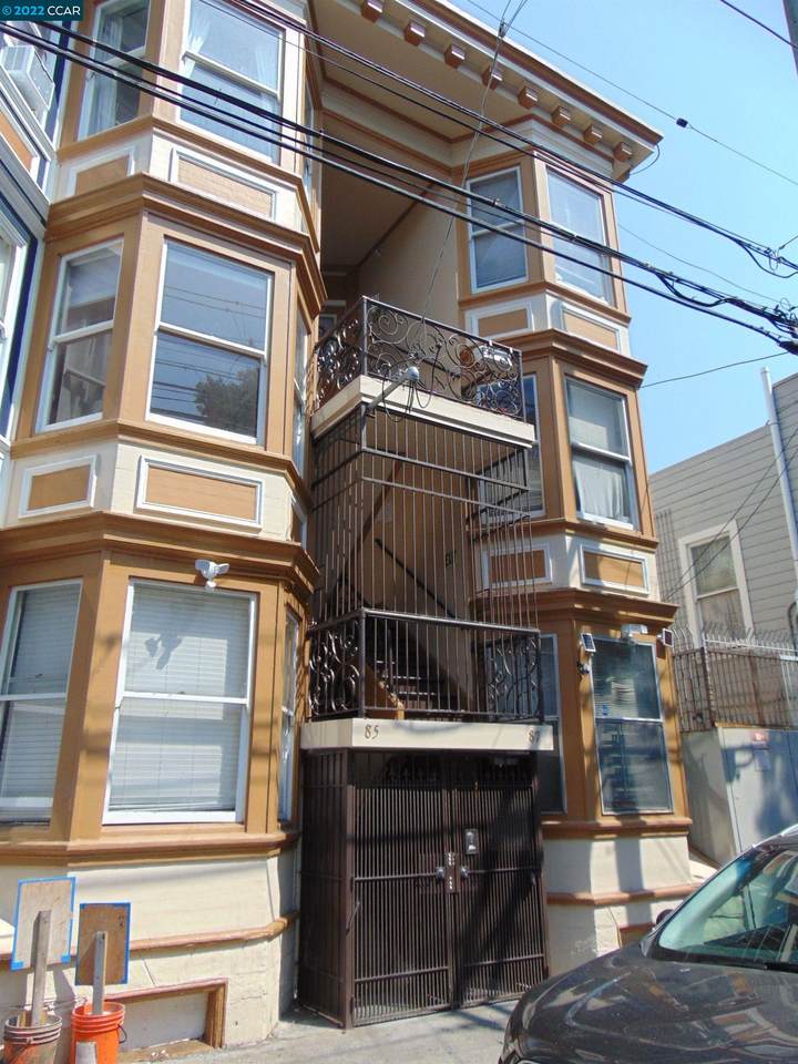 85 Woodward St - Photo 1