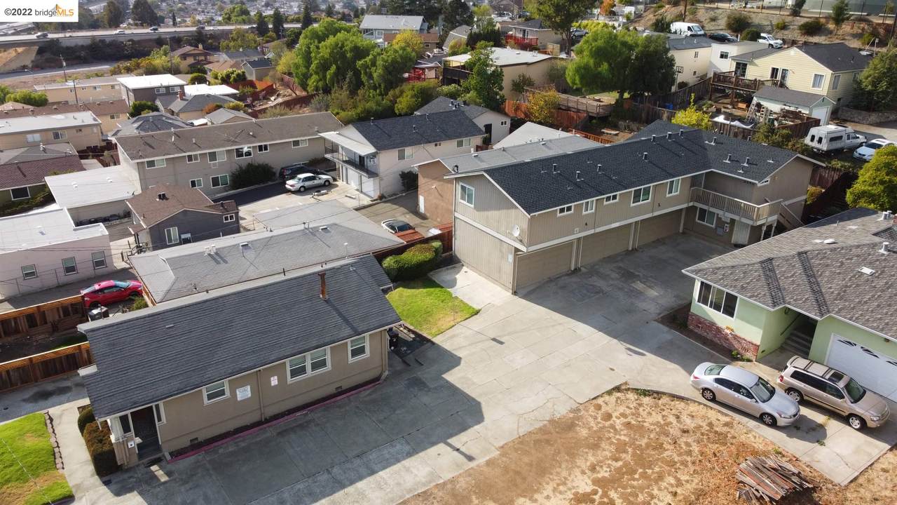 2244 Regent Way - Photo 1