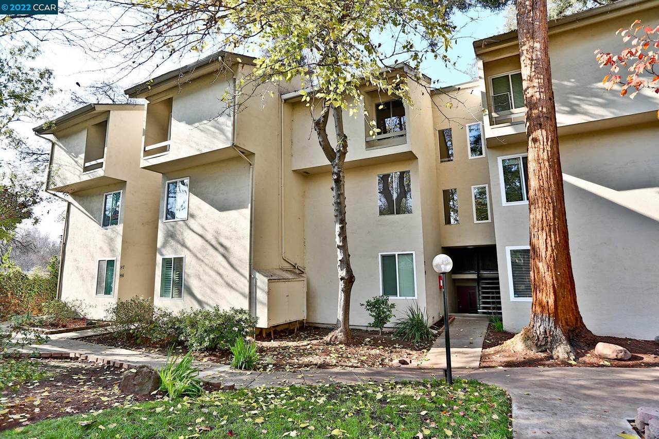 2724 Oak Rd - Photo 1