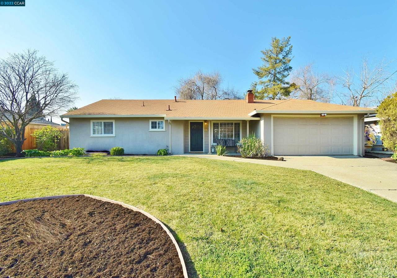 2424 Marcia Dr - Photo 1