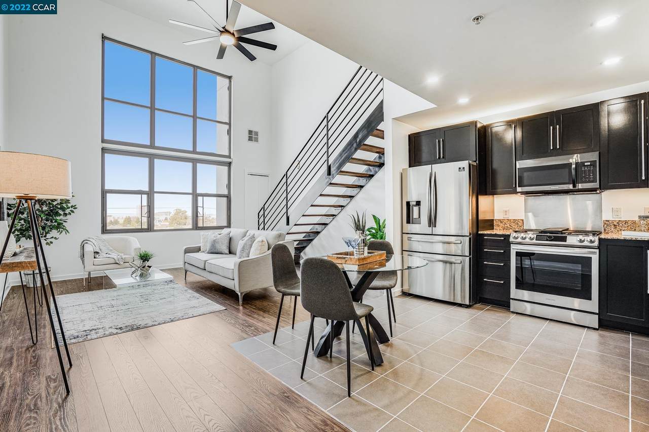 1001 46Th St - Photo 1