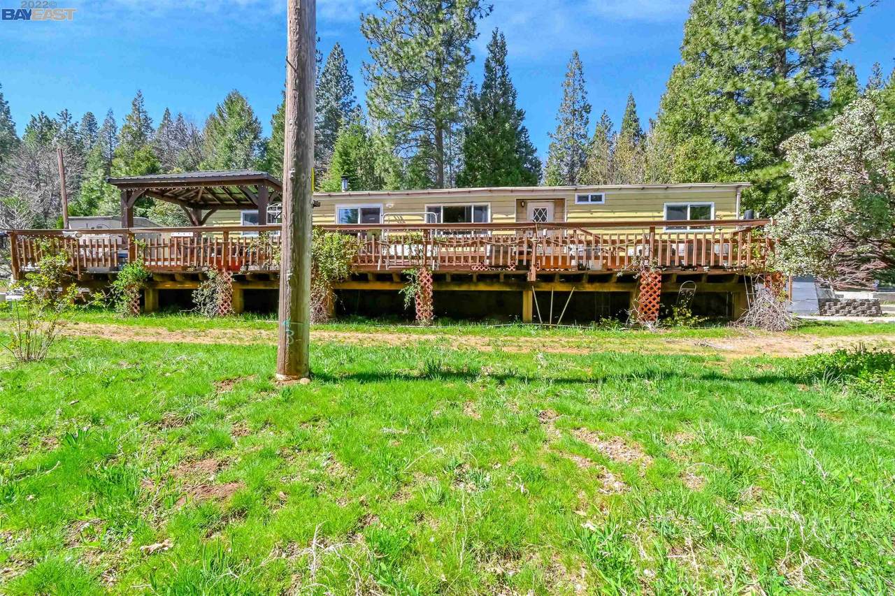3061 Forest Rd - Photo 1