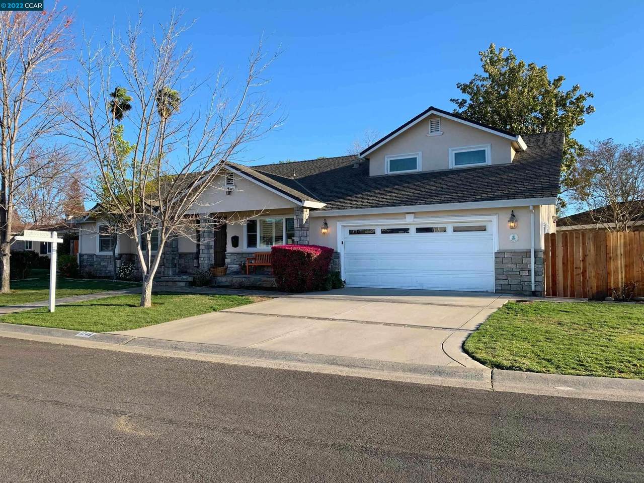 1746 Orion Way - Photo 1