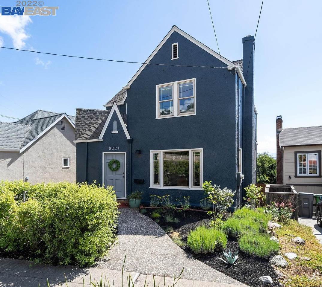 8221 Outlook Ave - Photo 1