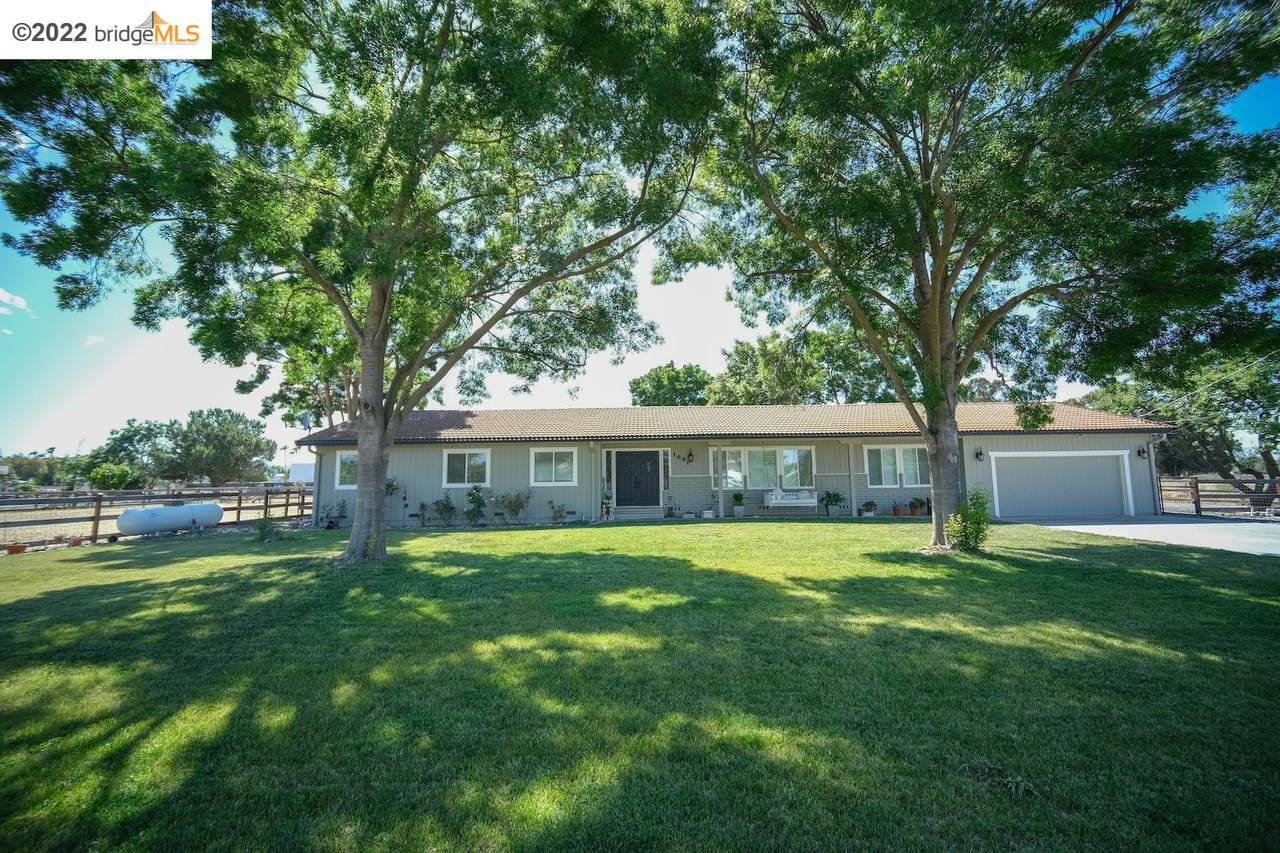 1691 Green Acres Ln - Photo 1
