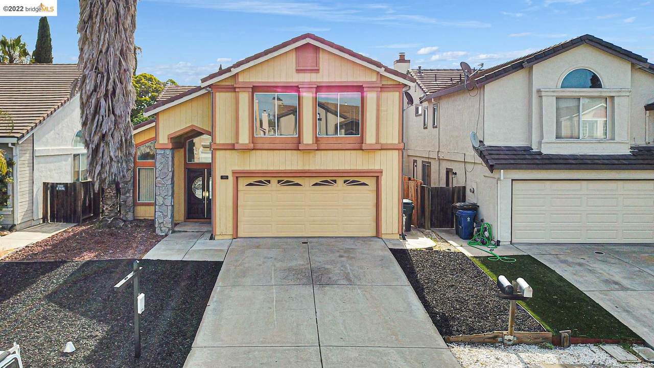 4512 Wolf Way - Photo 1