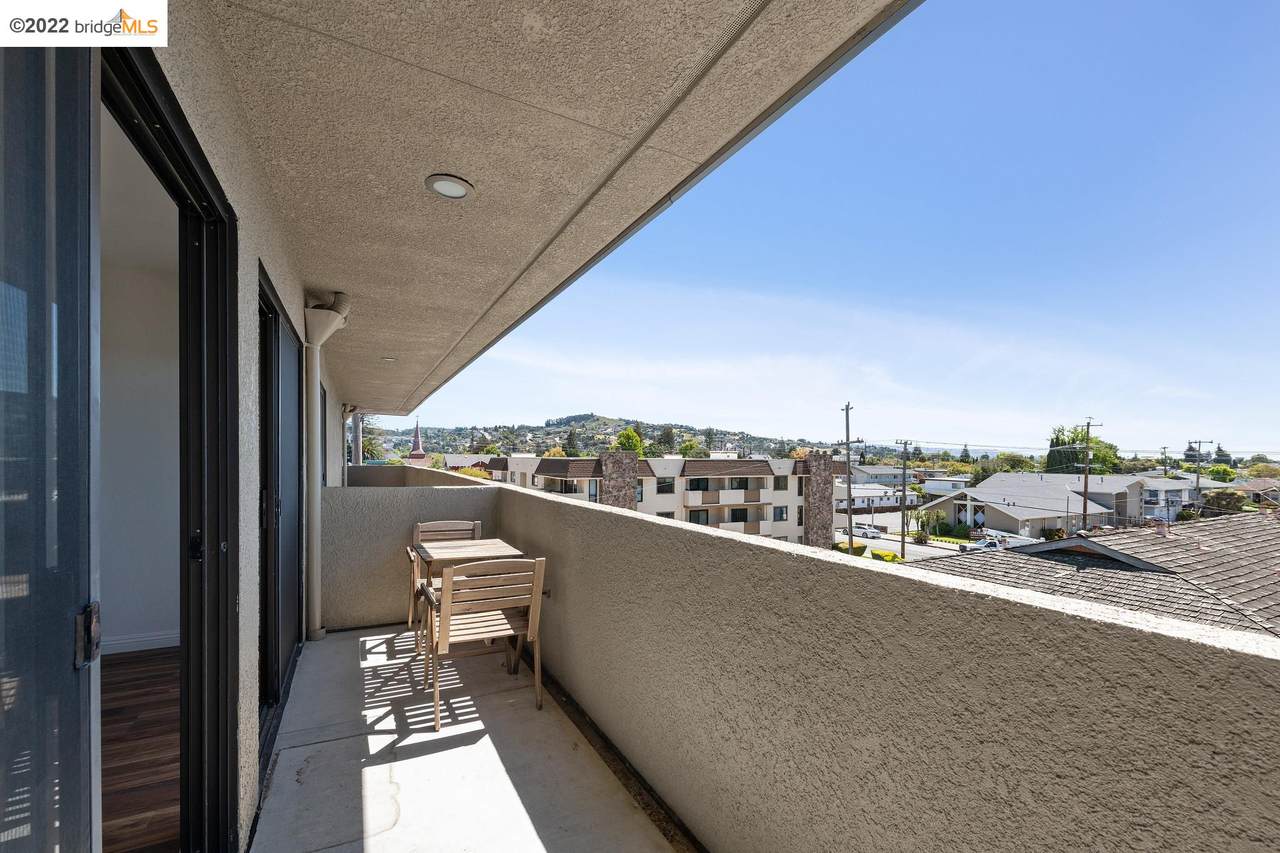 499 Estudillo Ave - Photo 1