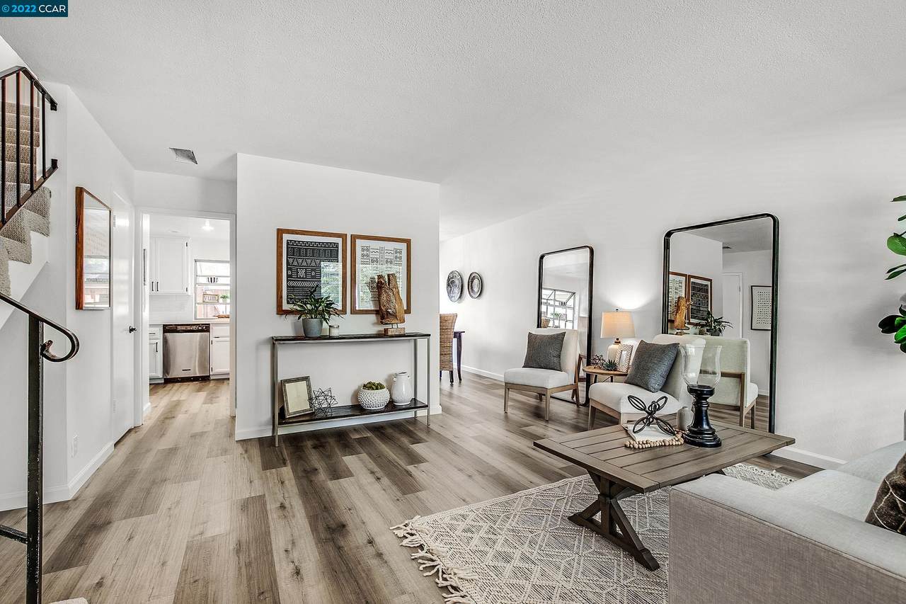 2507 Twin Creeks Dr - Photo 1
