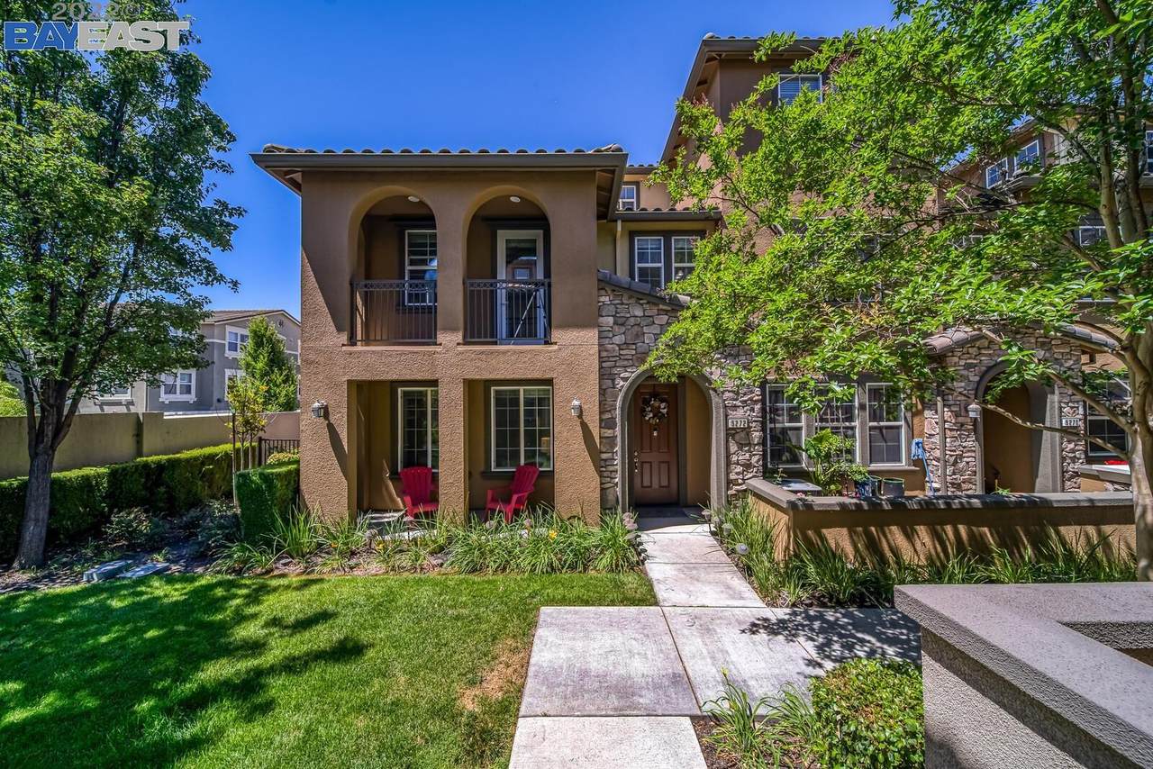 5272 Fioli Loop - Photo 1