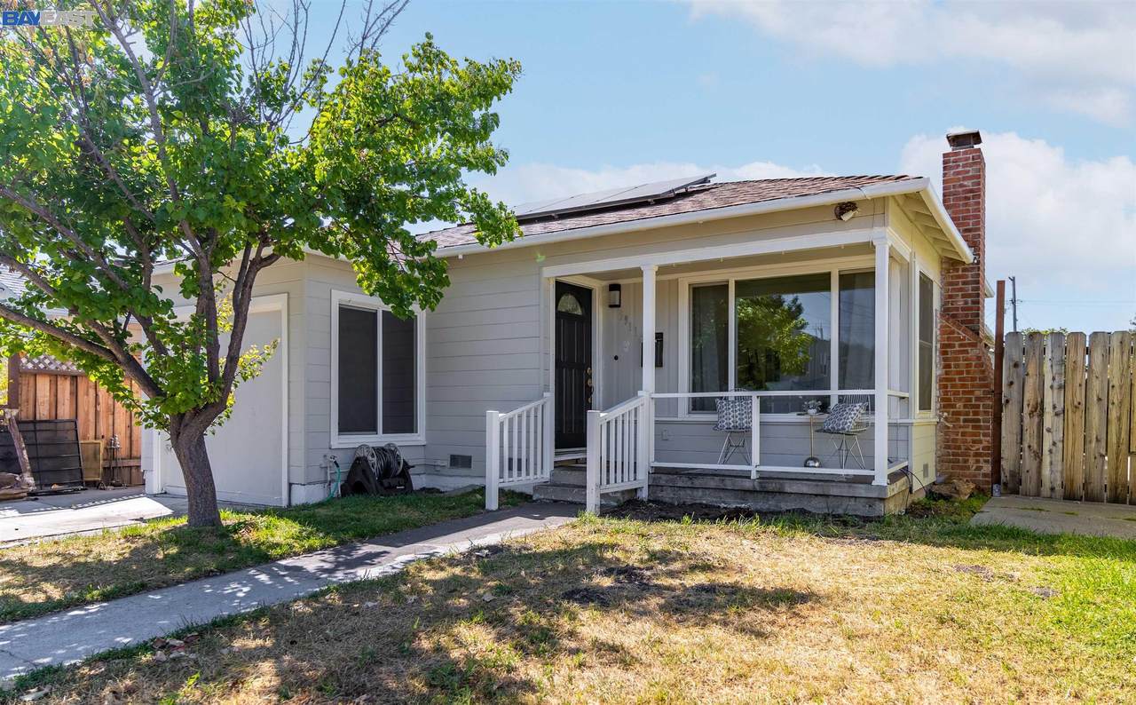 5911 Fresno Ave - Photo 1