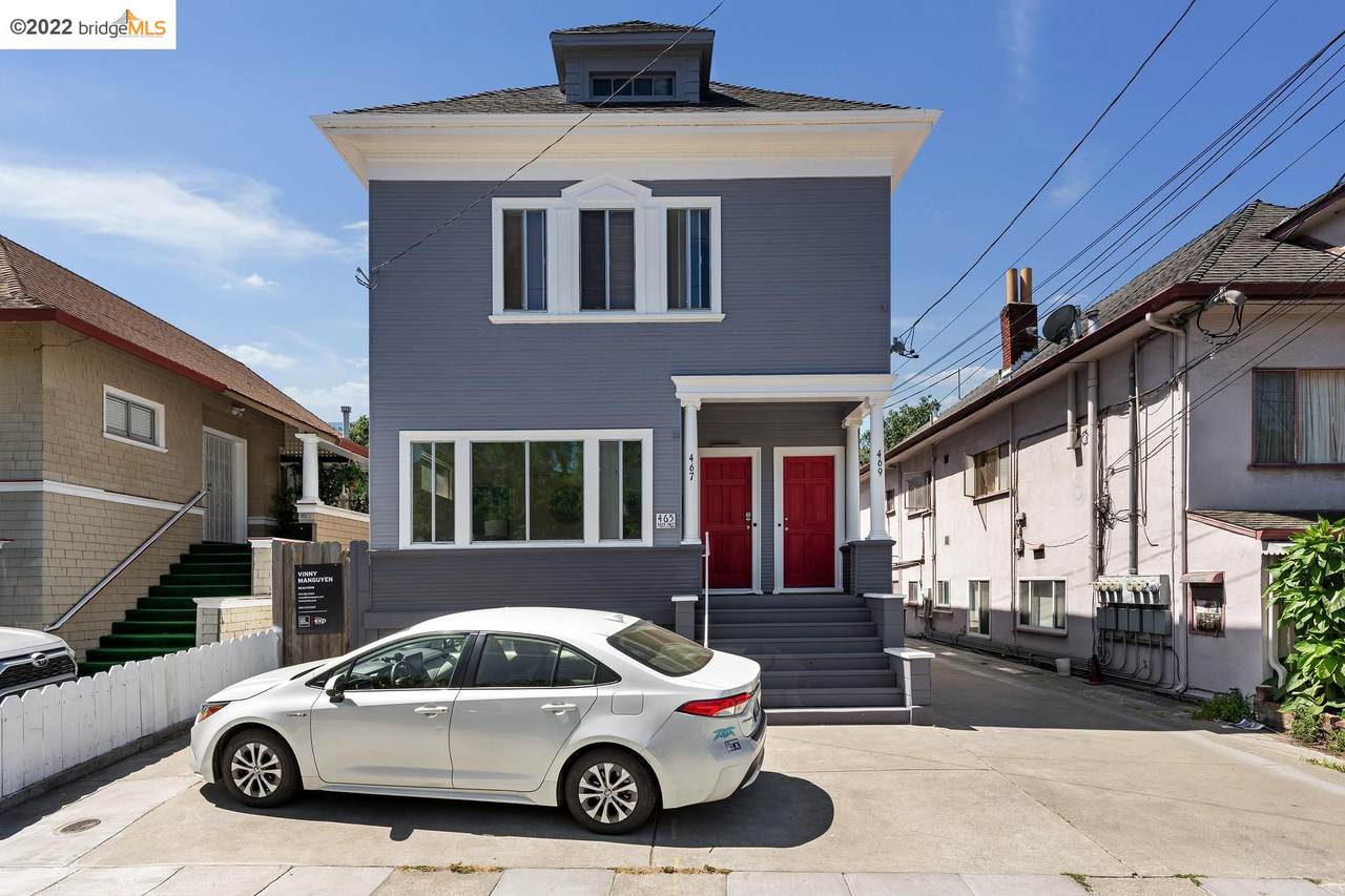 467 36th Street - Photo 1