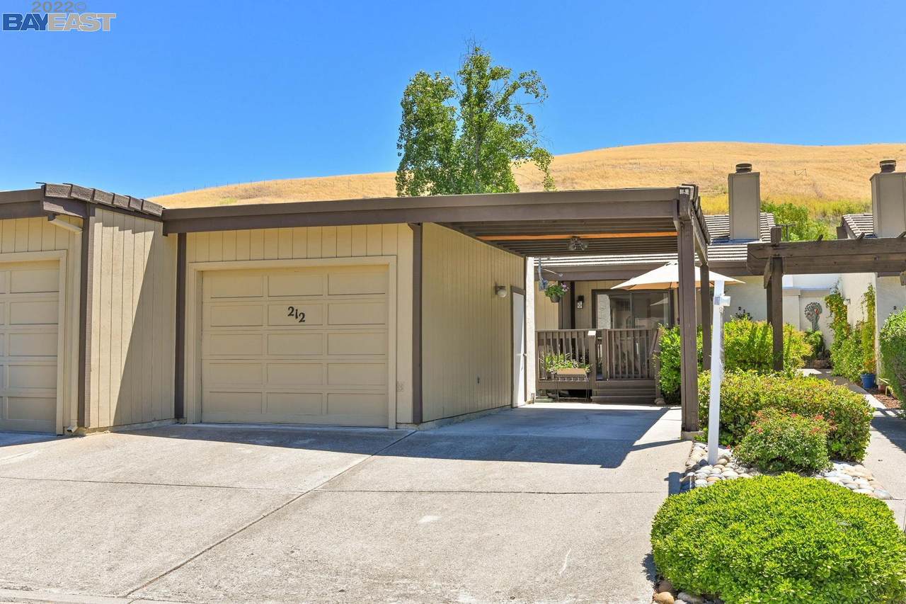 212 Tangerine Court - Photo 1