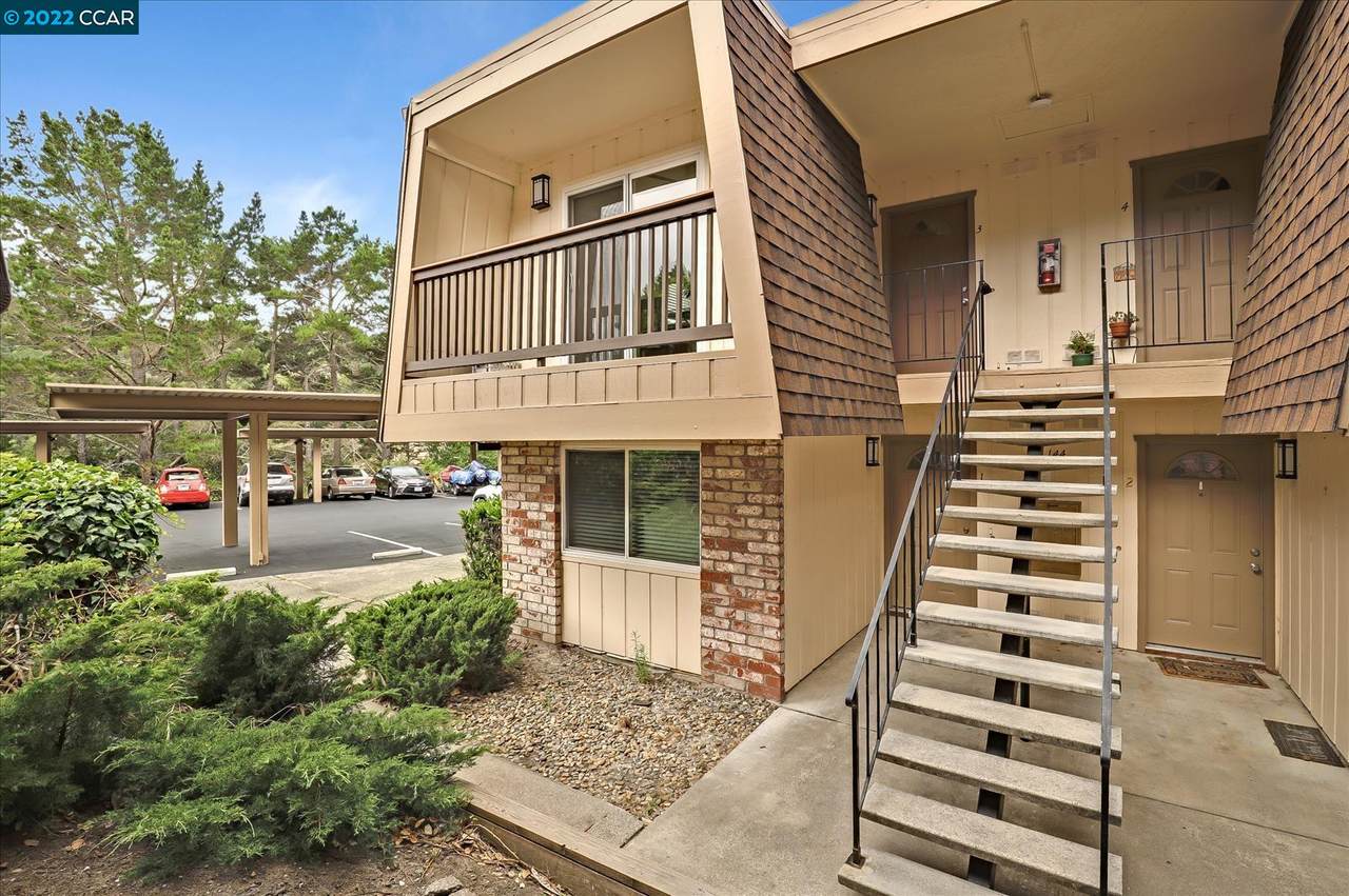 144 Ascot Ct - Photo 1