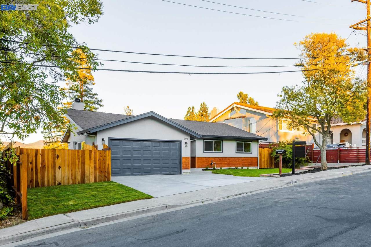 2478 Sky Rd - Photo 1