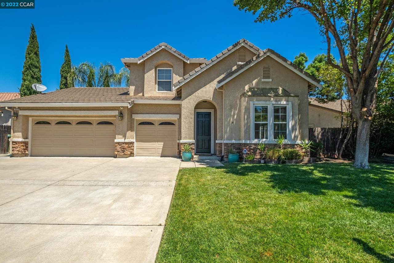 1613 Highland Way - Photo 1