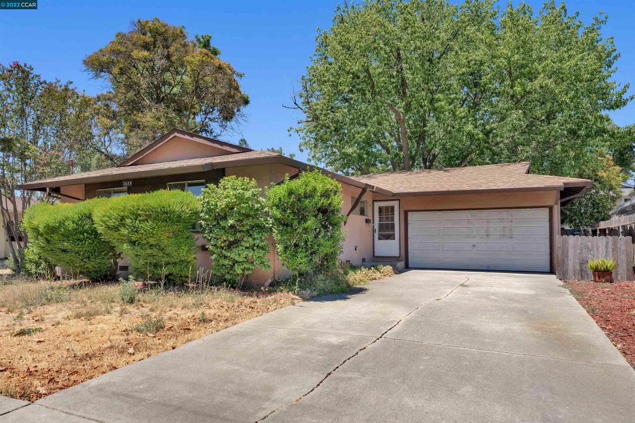 3429 Thunderbird Dr - Photo 1