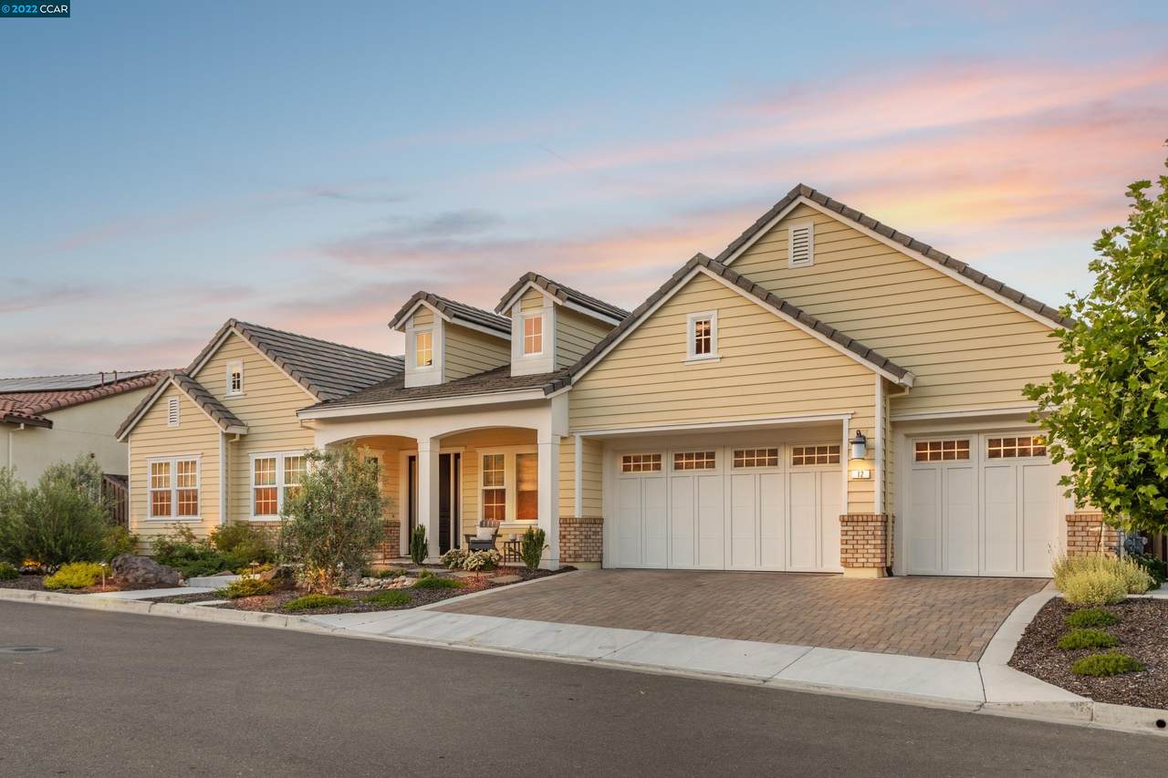 12 Red Tail Ct - Photo 1