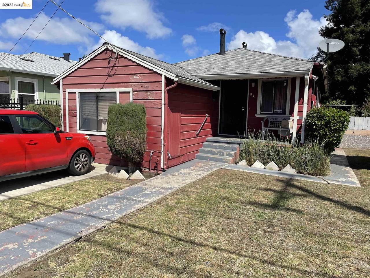 931 105Th Ave - Photo 1