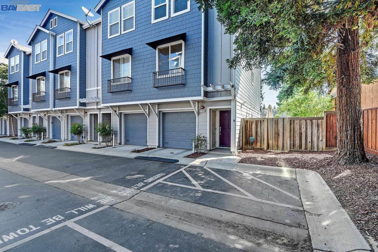 22888 Charing Street - Photo 1