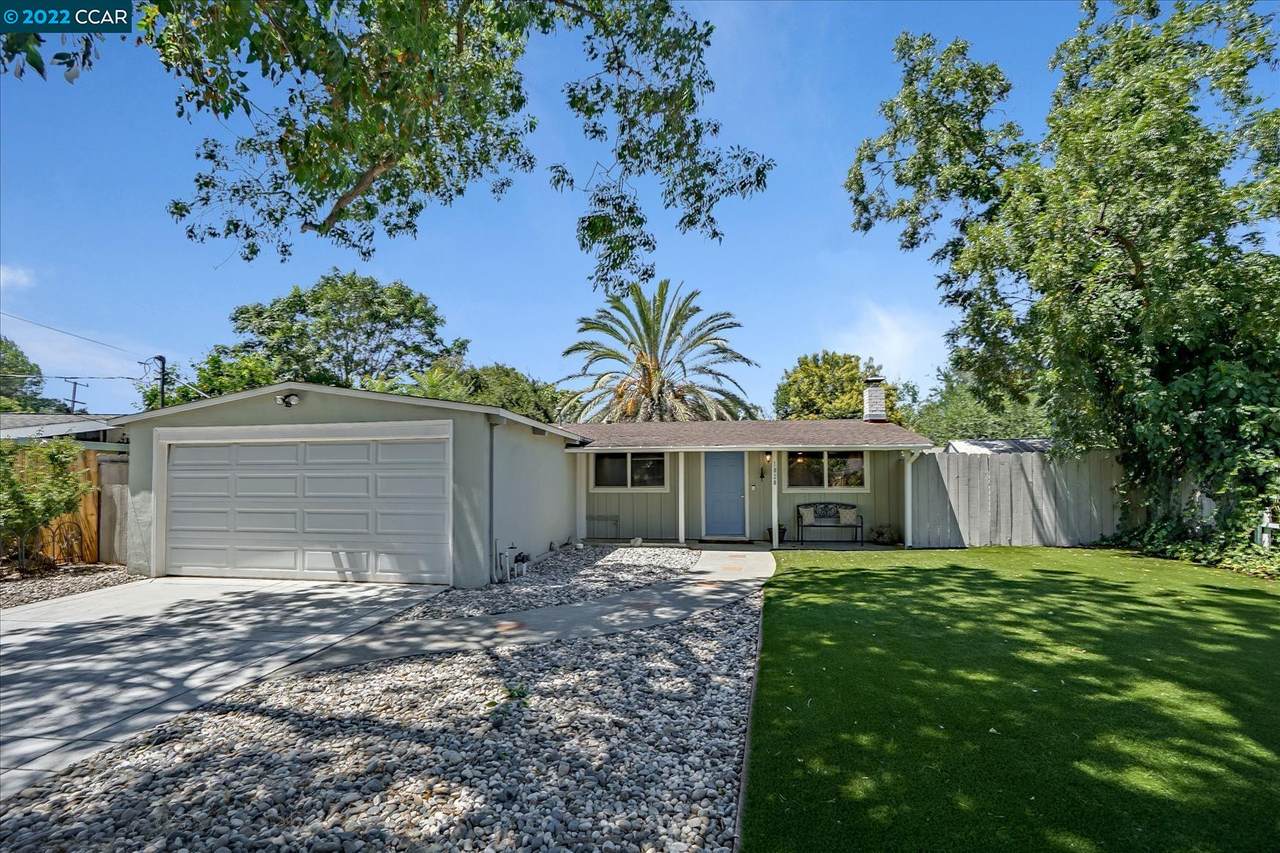 1020 Santa Monica Ct - Photo 1