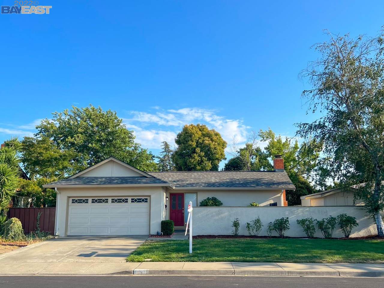 571 Cedar Dr - Photo 1