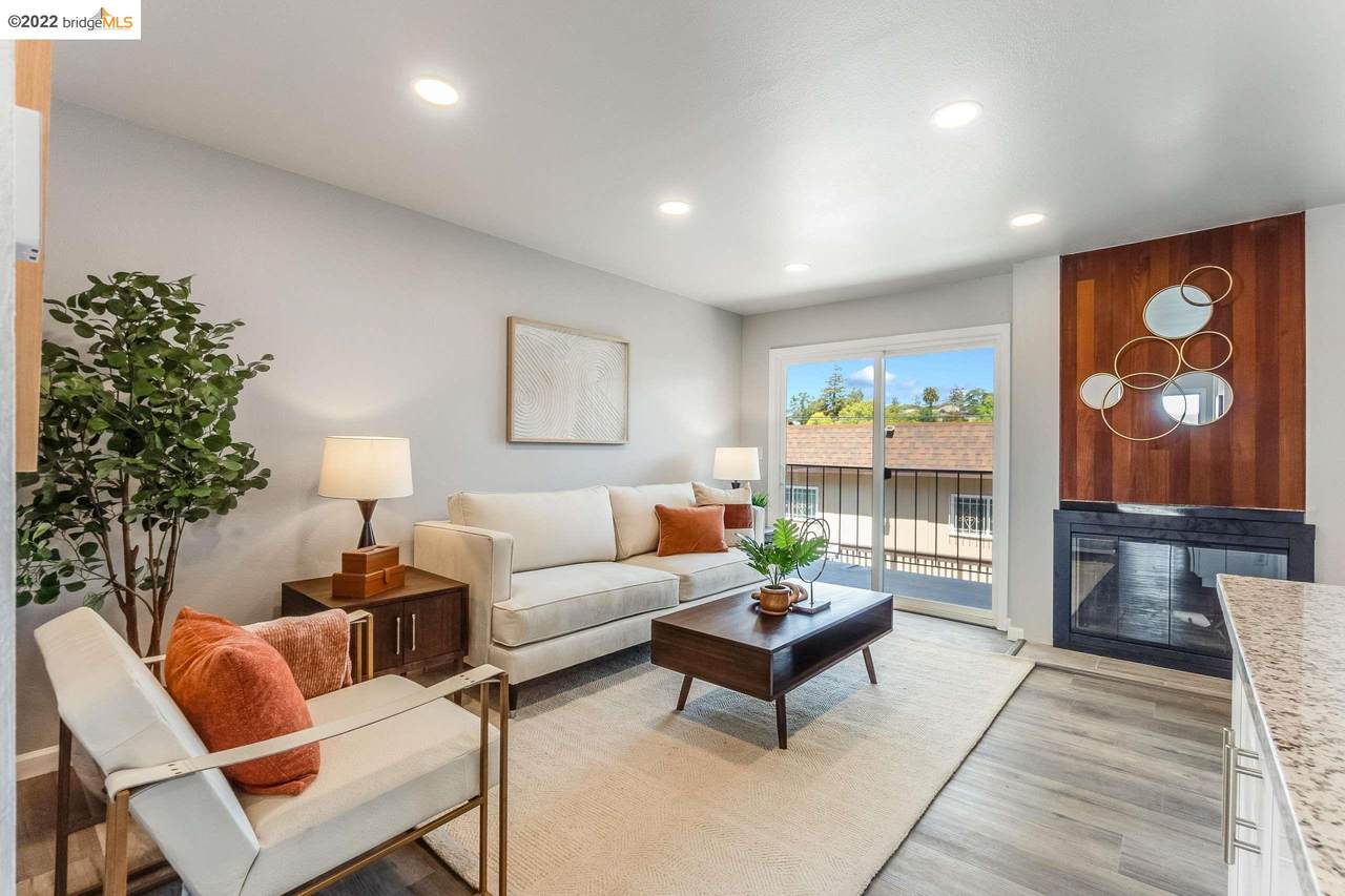 3471 Laguna Ave - Photo 1