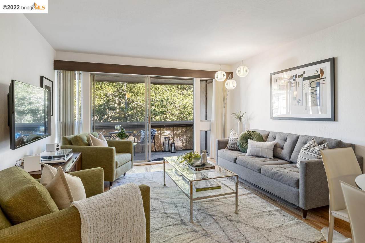323 Monte Vista - Photo 1