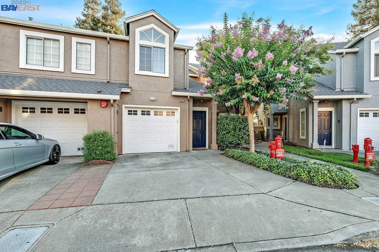 24521 Diamond Ridge Dr - Photo 1