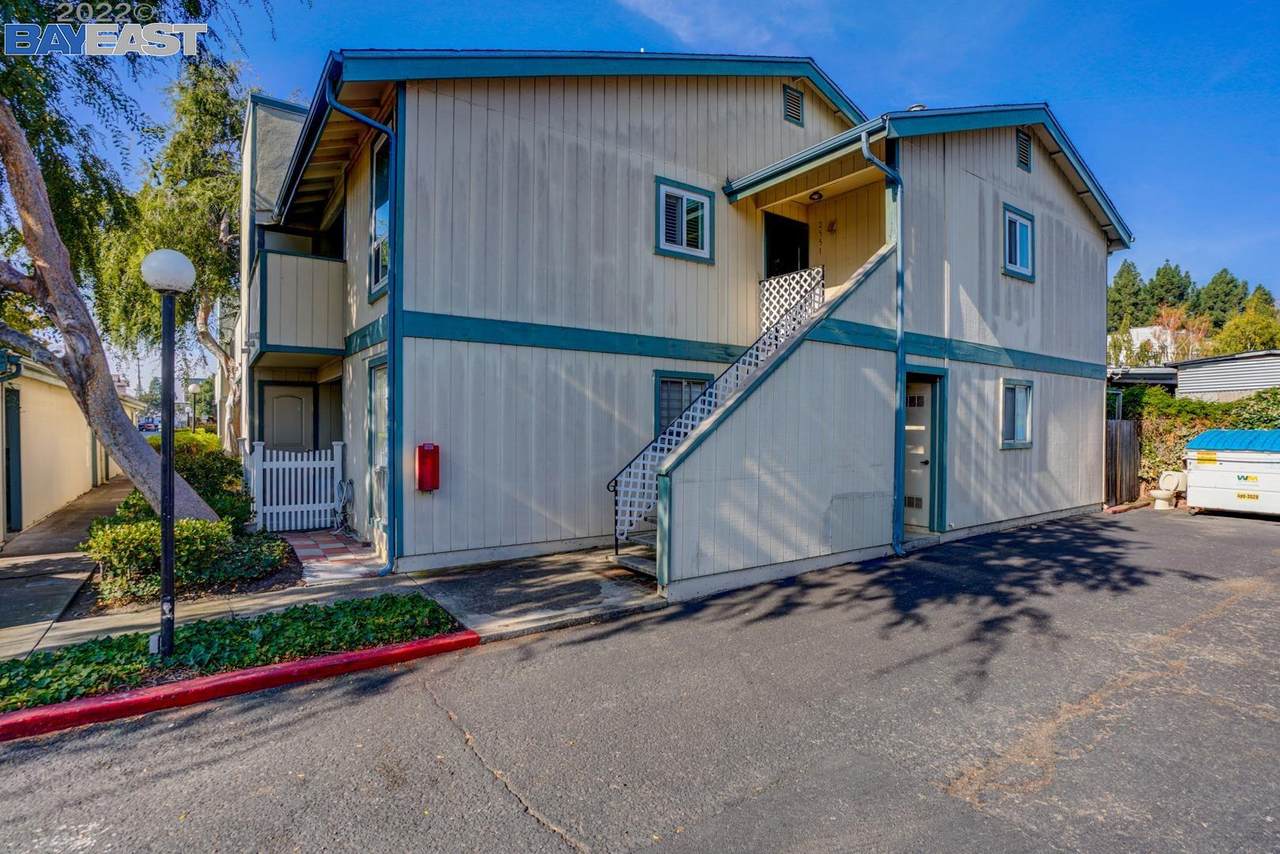 2551 San Leandro Blvd - Photo 1